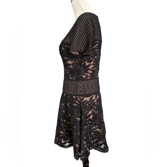 BCBGMaxAzria leaf lace skater short sleeve black Eleanor dress - Picture 7 of 9